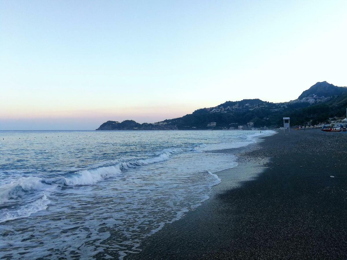 Taormina By The Sea Apartment Mazzeo Exterior photo